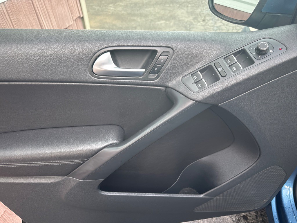 2017 Volkswagen Tiguan Image 19