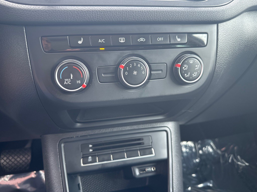 2017 Volkswagen Tiguan Image 23