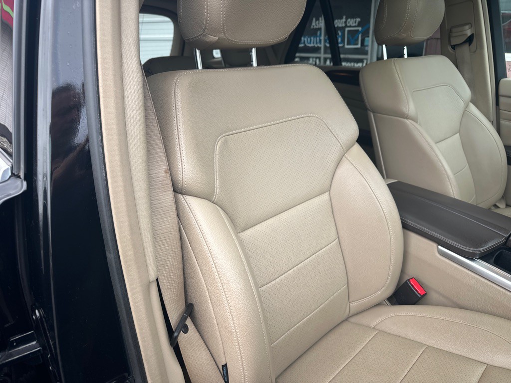 2015 Mercedes-Benz M-Class Image 9