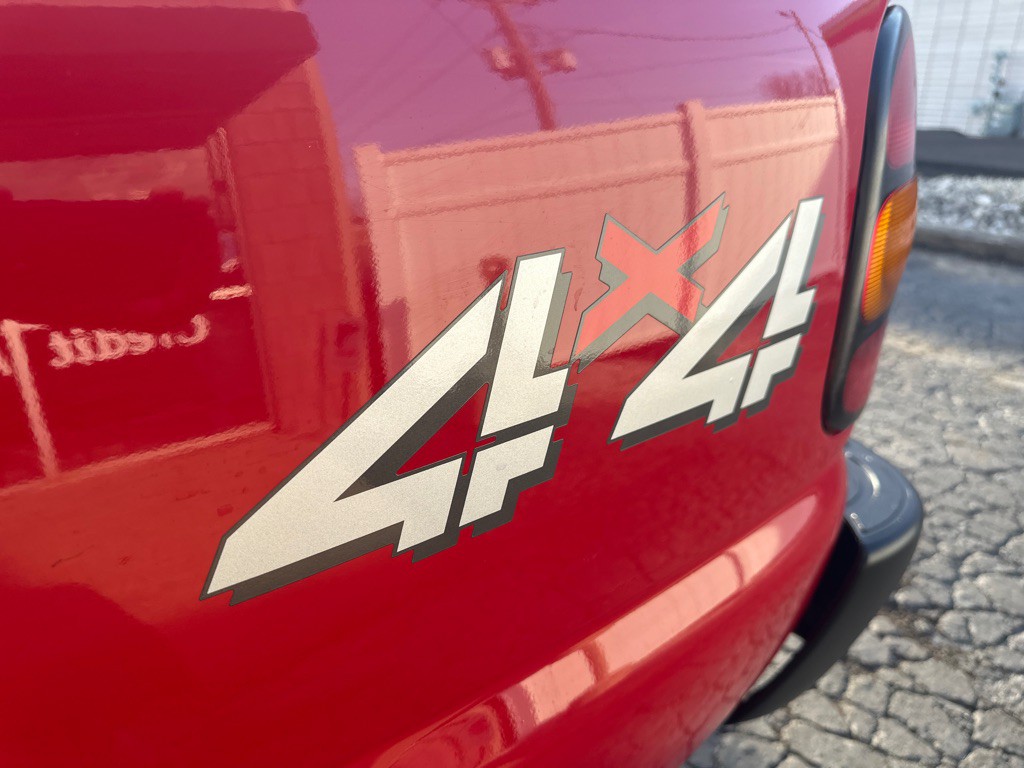 2005 Chevrolet Silverado 1500 Image 16