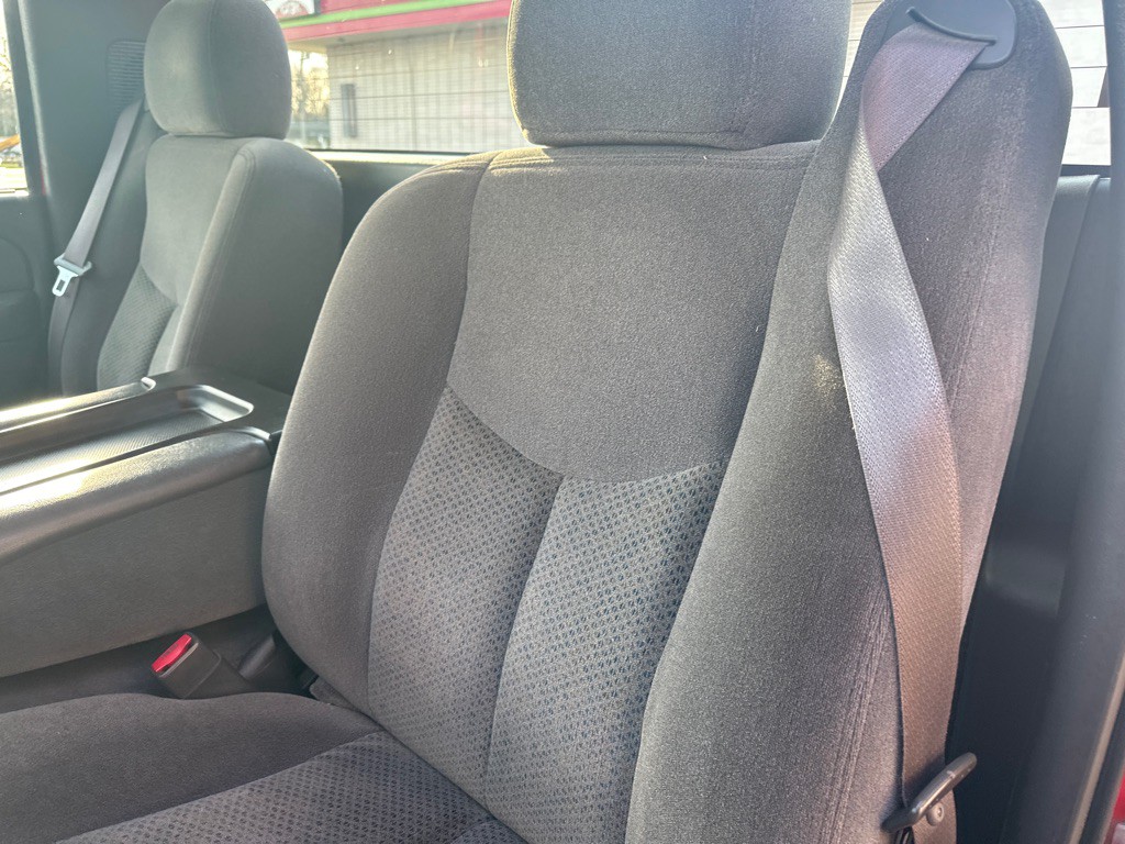 2005 Chevrolet Silverado 1500 Image 19