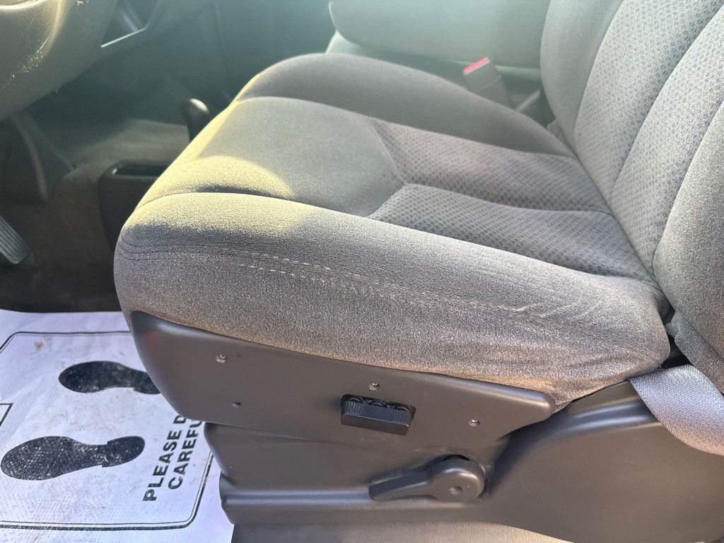 2005 Chevrolet Silverado 1500 Image 20