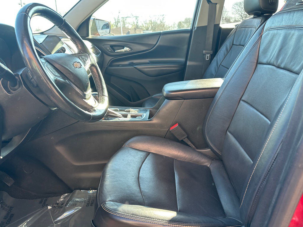 2019 Chevrolet Equinox Image 2