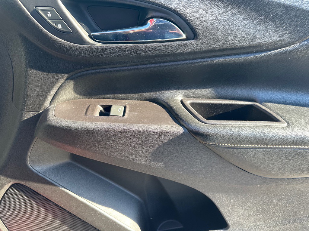 2019 Chevrolet Equinox Image 11
