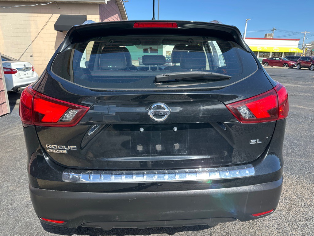 2017 Nissan Rogue Image 4