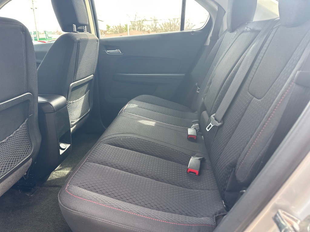 2015 Chevrolet Equinox Image 16