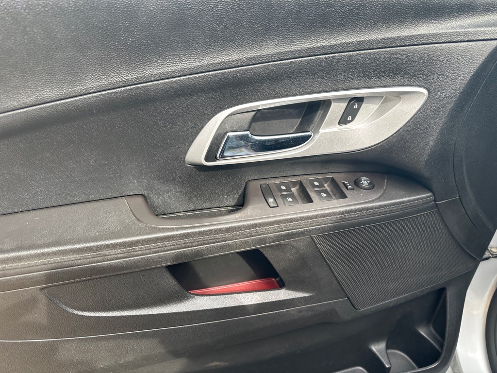 2015 Chevrolet Equinox Image 17