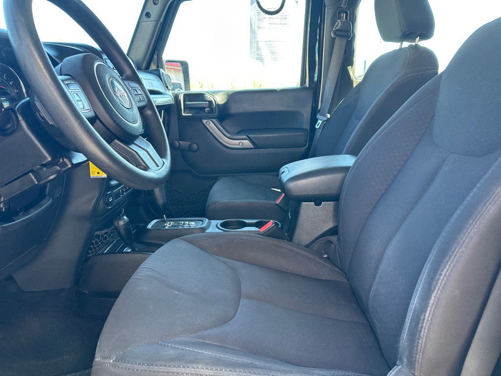 2014 Jeep Wrangler Image 2