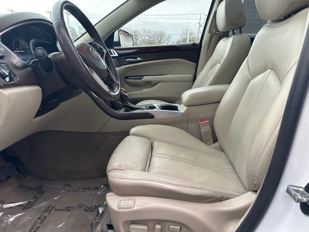 2016 Cadillac SRX Image 2