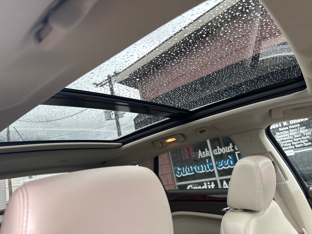 2016 Cadillac SRX Image 9