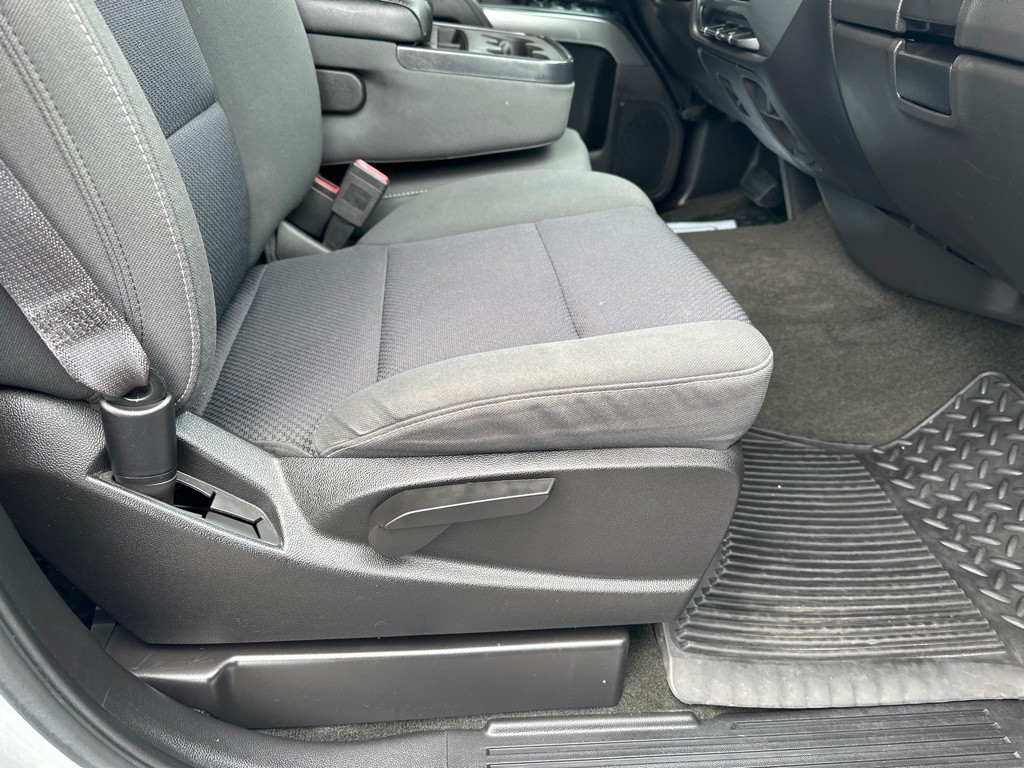 2017 Chevrolet Silverado 1500 Image 11