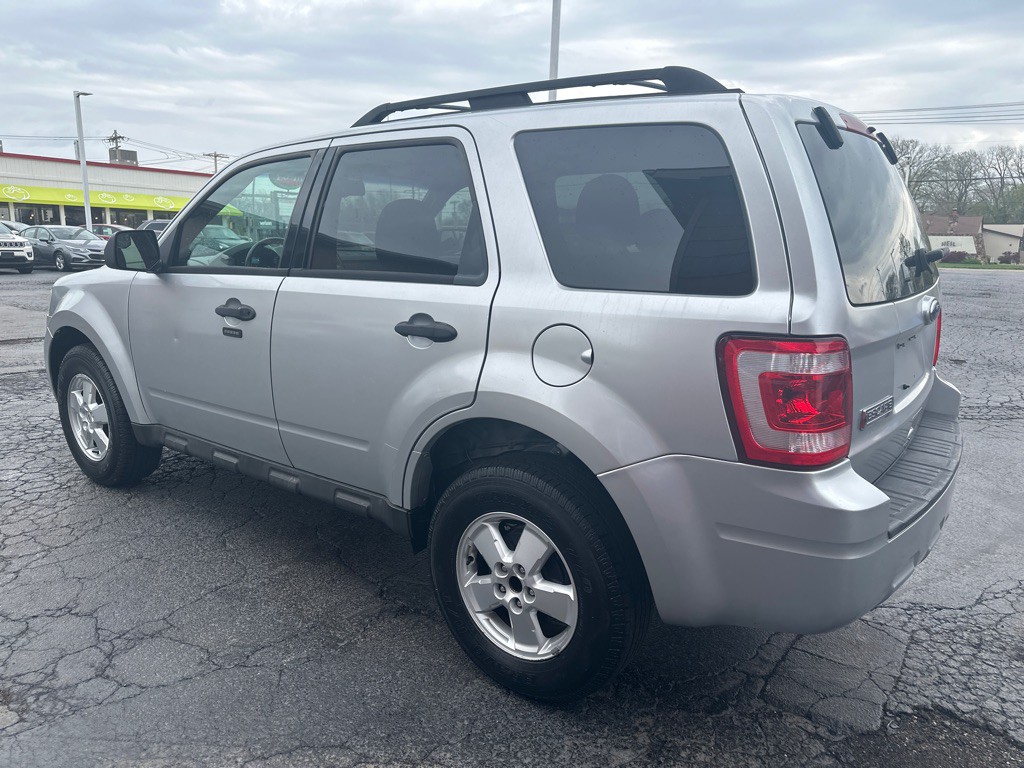 2010 Ford Escape Image 3