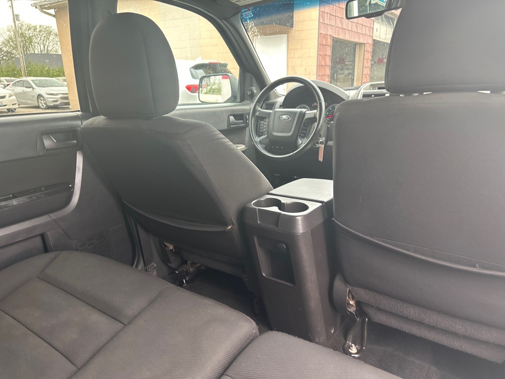 2010 Ford Escape Image 12