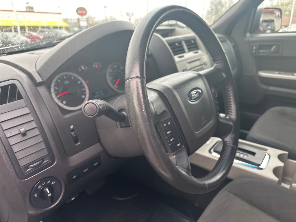 2010 Ford Escape Image 22
