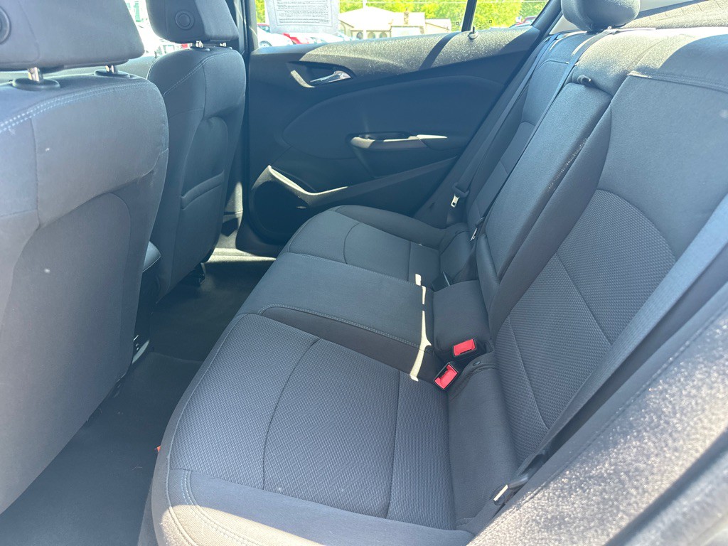 2018 Chevrolet Cruze Image 16
