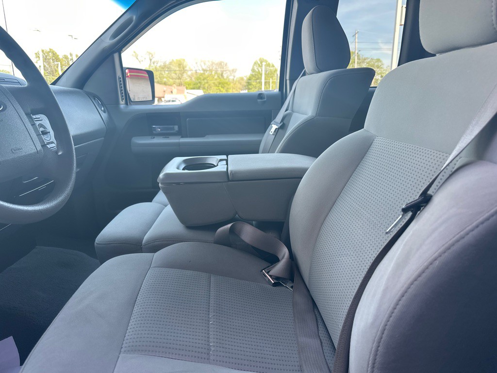 2007 Ford F-150 Image 2