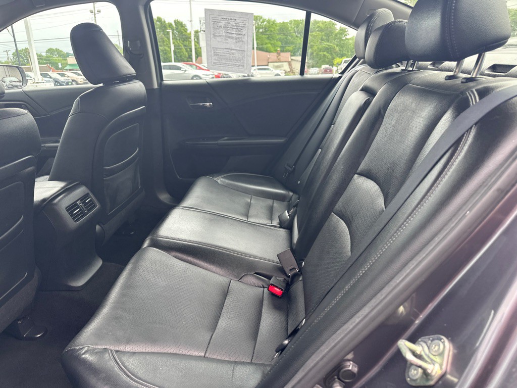 2014 Honda Accord Image 17
