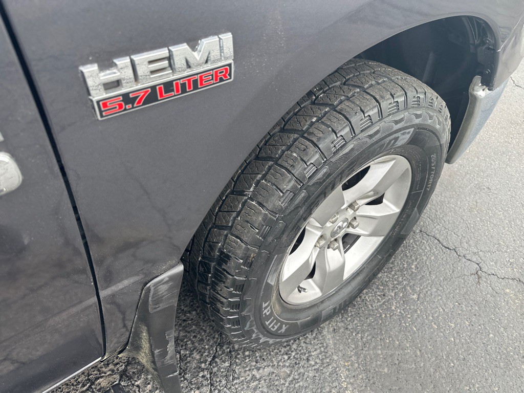 2016 RAM 1500 Image 9