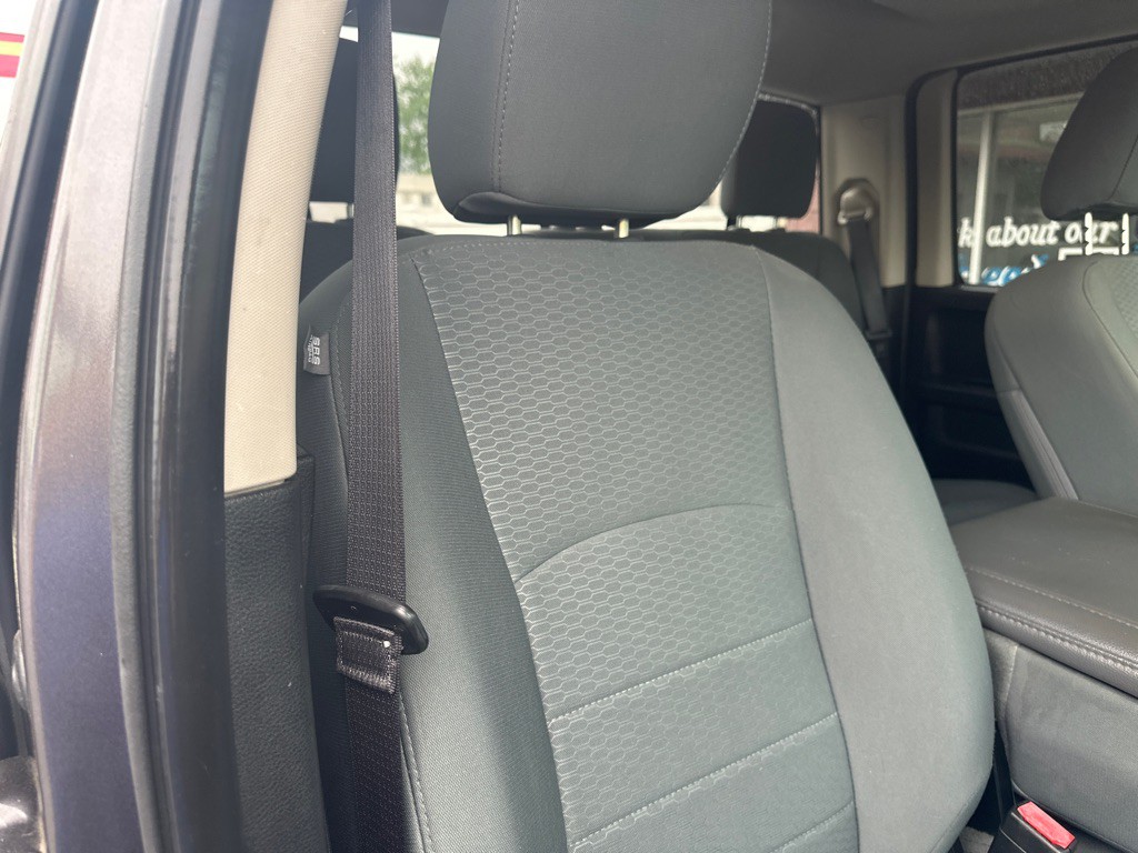 2016 RAM 1500 Image 11