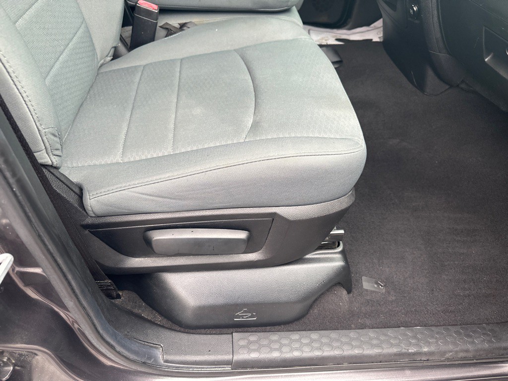 2016 RAM 1500 Image 12