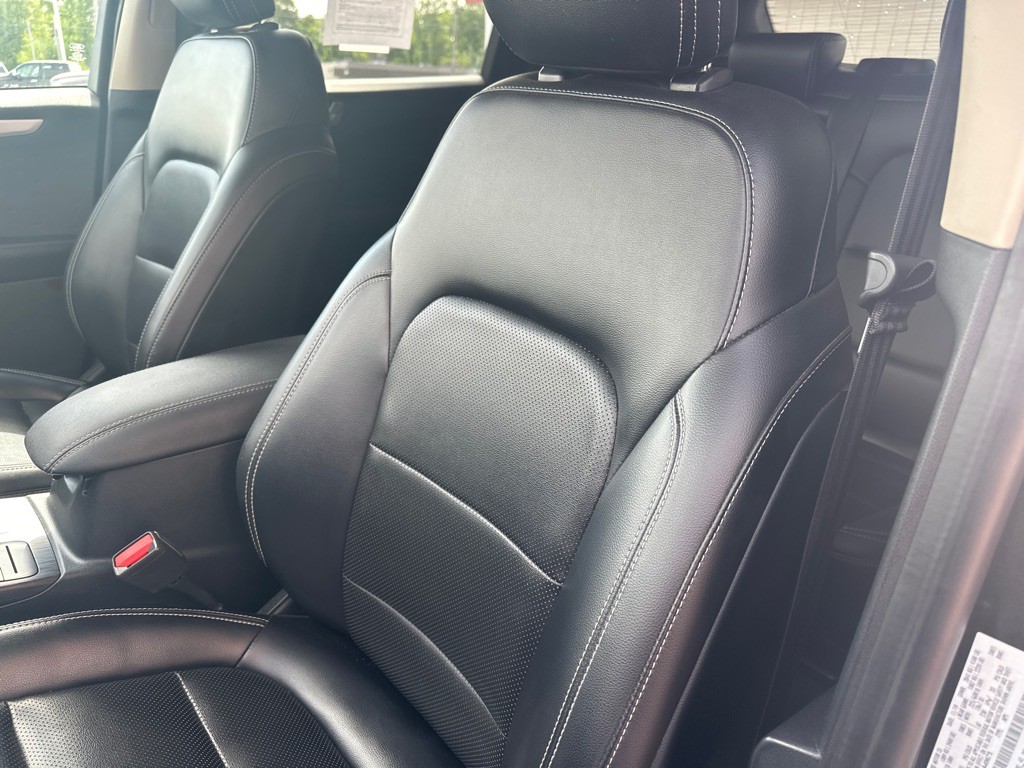2020 Ford Escape Image 18