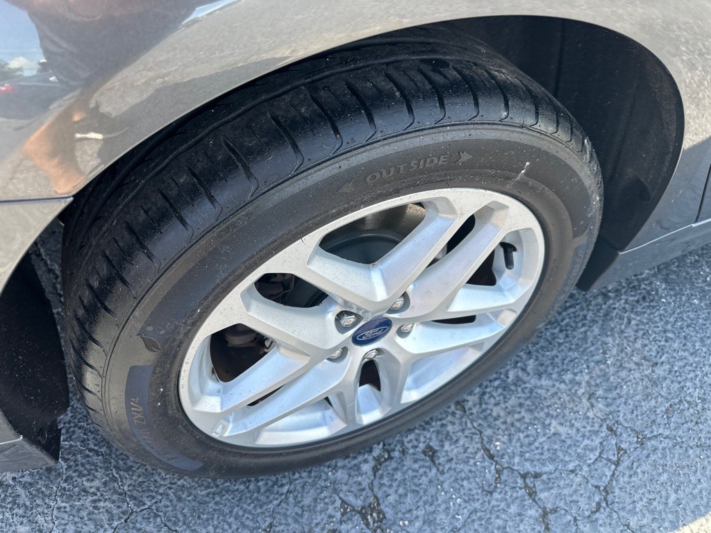 2016 Ford Fusion Image 6