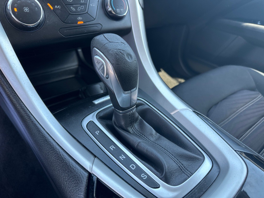 2016 Ford Fusion Image 21