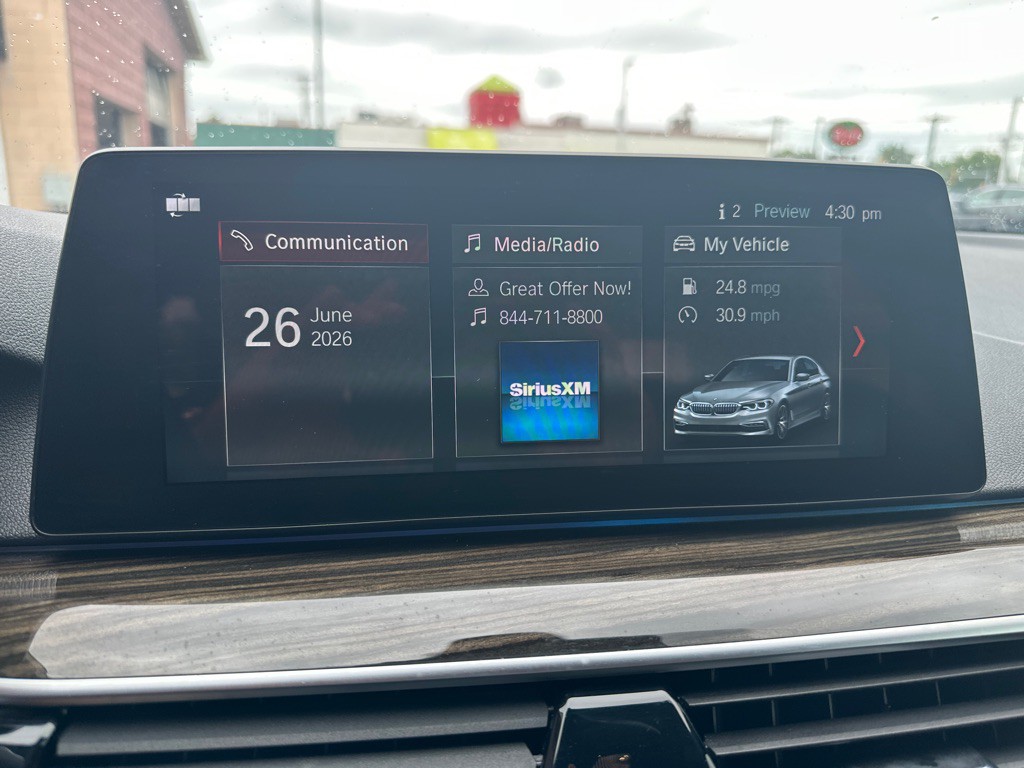 2018 BMW 5 Series Image 25