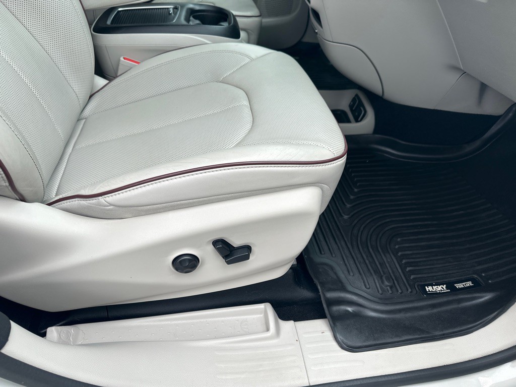 2020 Chrysler Pacifica Image 10