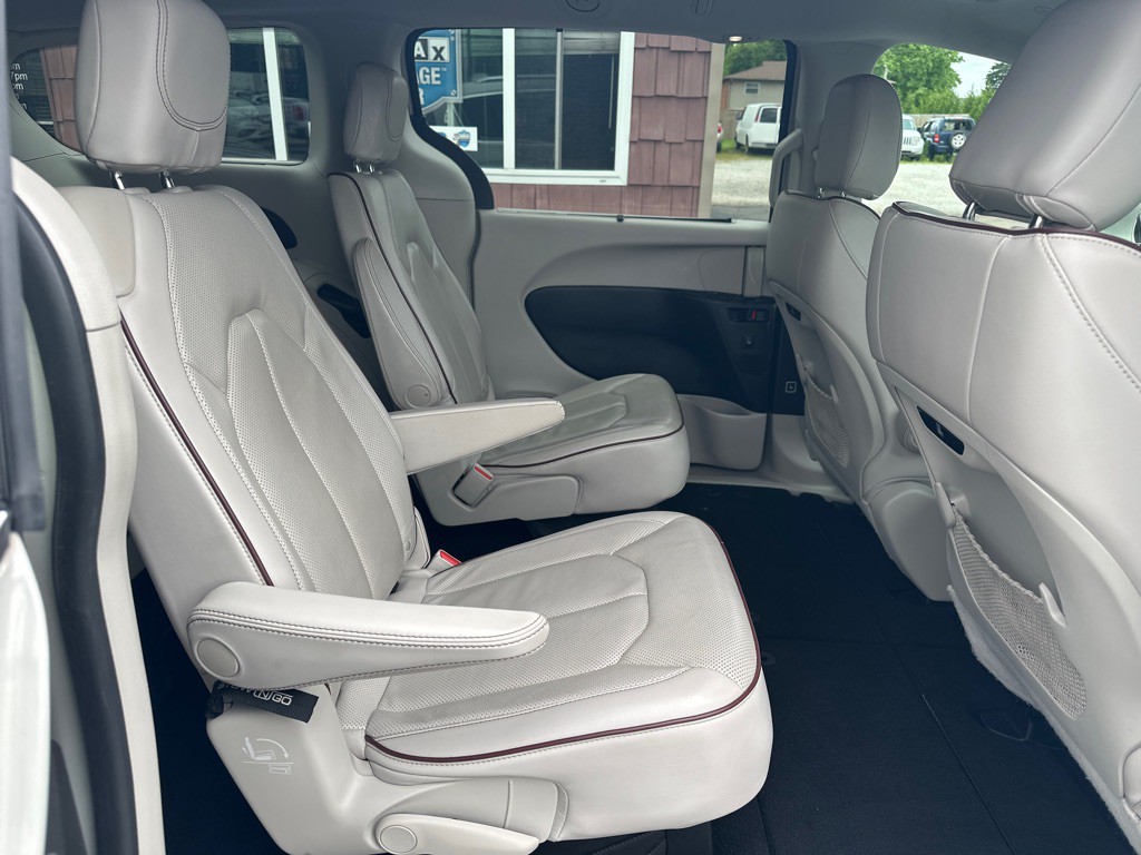 2020 Chrysler Pacifica Image 14