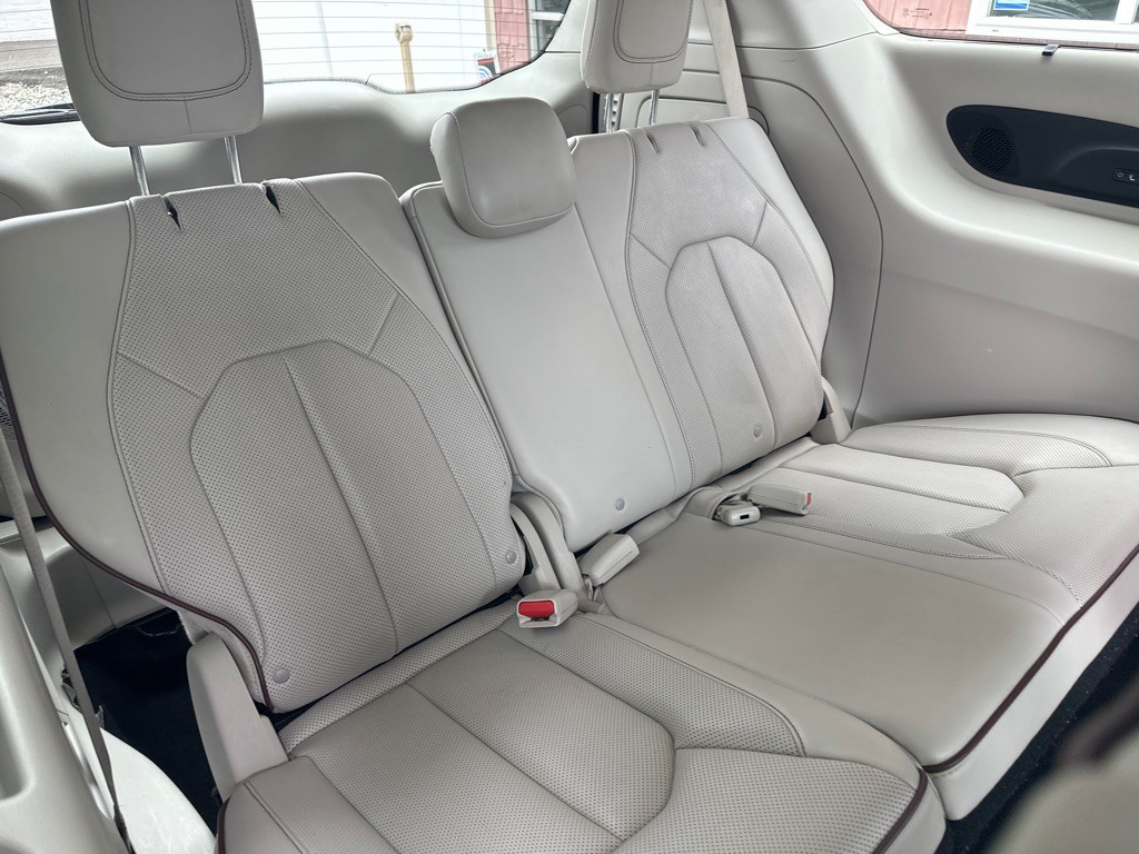 2020 Chrysler Pacifica Image 16