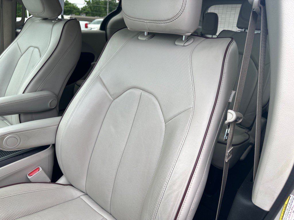 2020 Chrysler Pacifica Image 20
