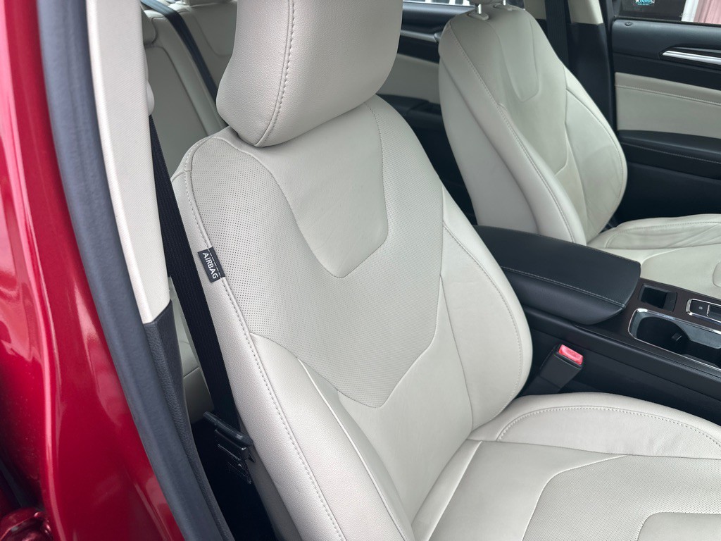 2017 Ford Fusion Image 9