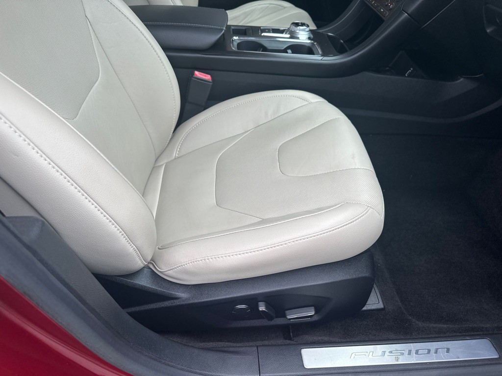 2017 Ford Fusion Image 10