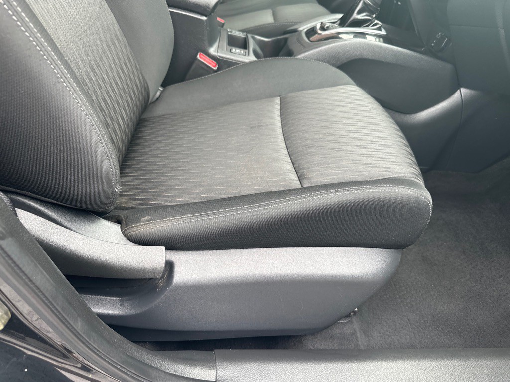2017 Nissan Rogue Image 11