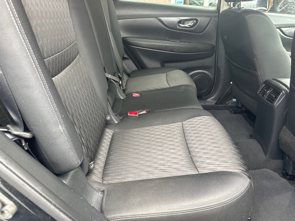 2017 Nissan Rogue Image 14