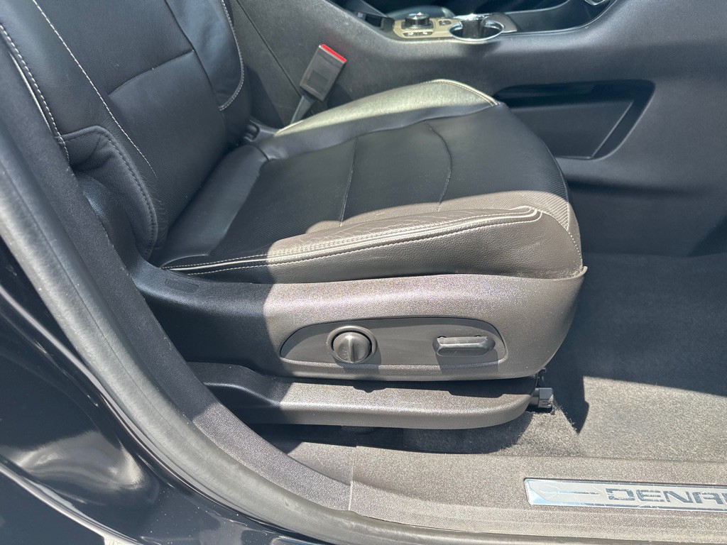 2018 GMC Terrain Image 12