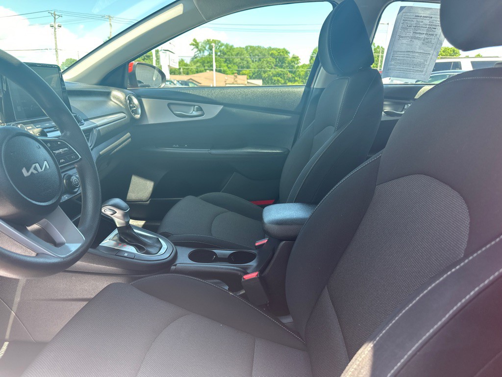 2022 Kia Forte Image 2