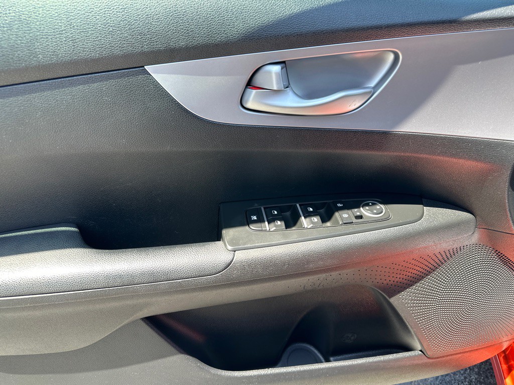 2022 Kia Forte Image 16