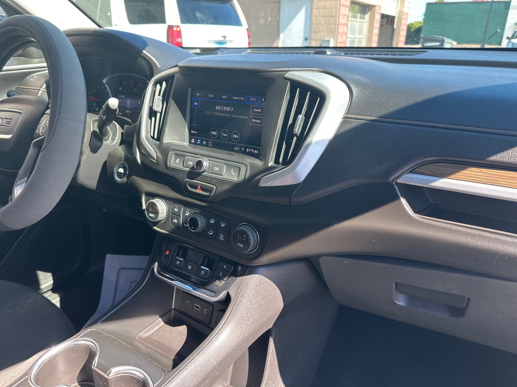 2021 GMC Terrain Image 10