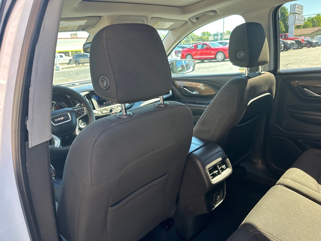 2021 GMC Terrain Image 18