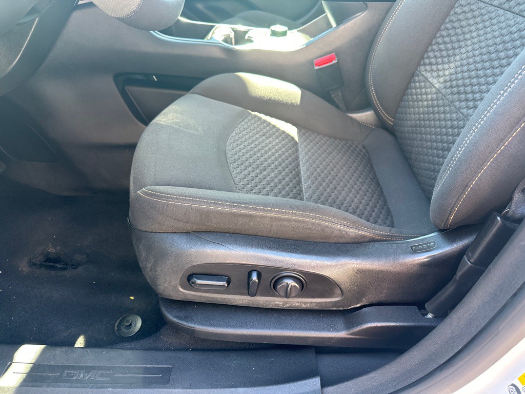 2021 GMC Terrain Image 21
