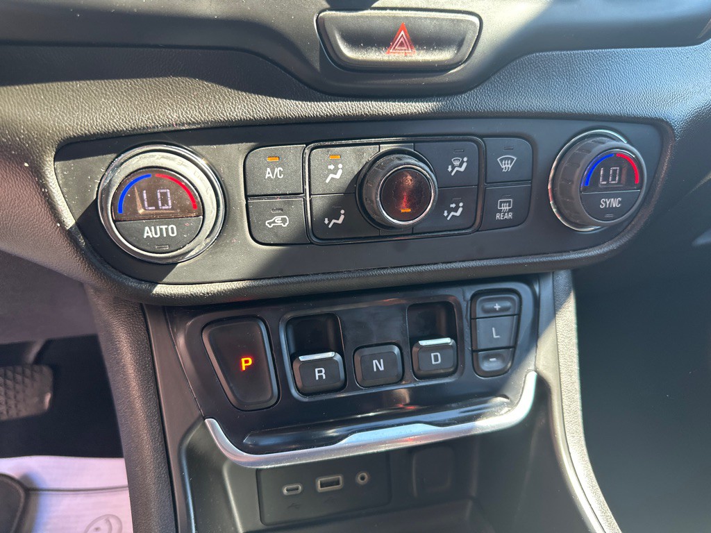 2021 GMC Terrain Image 23