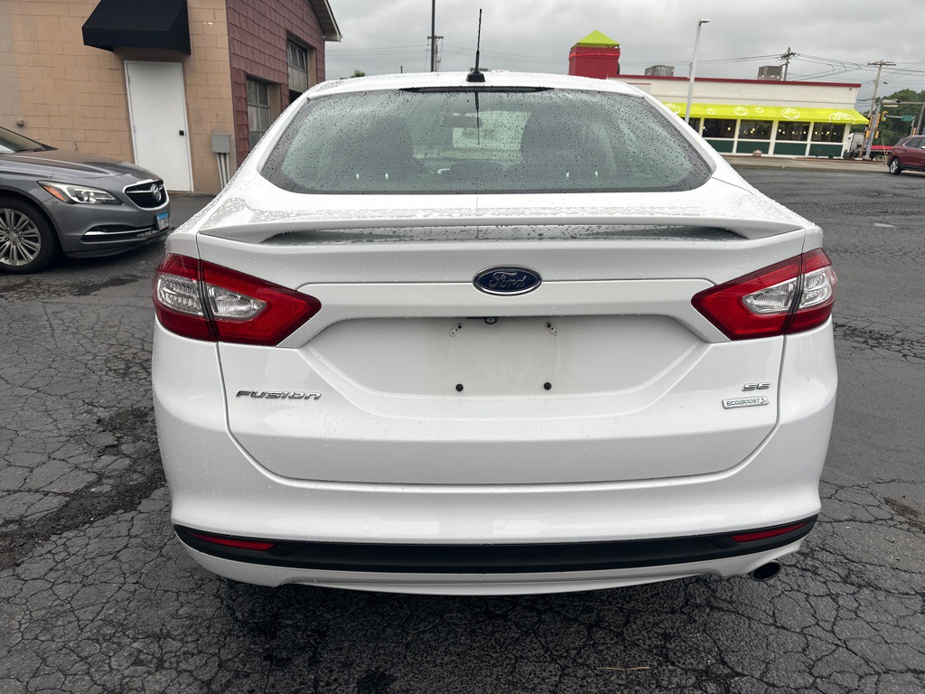 2015 Ford Fusion Image 4