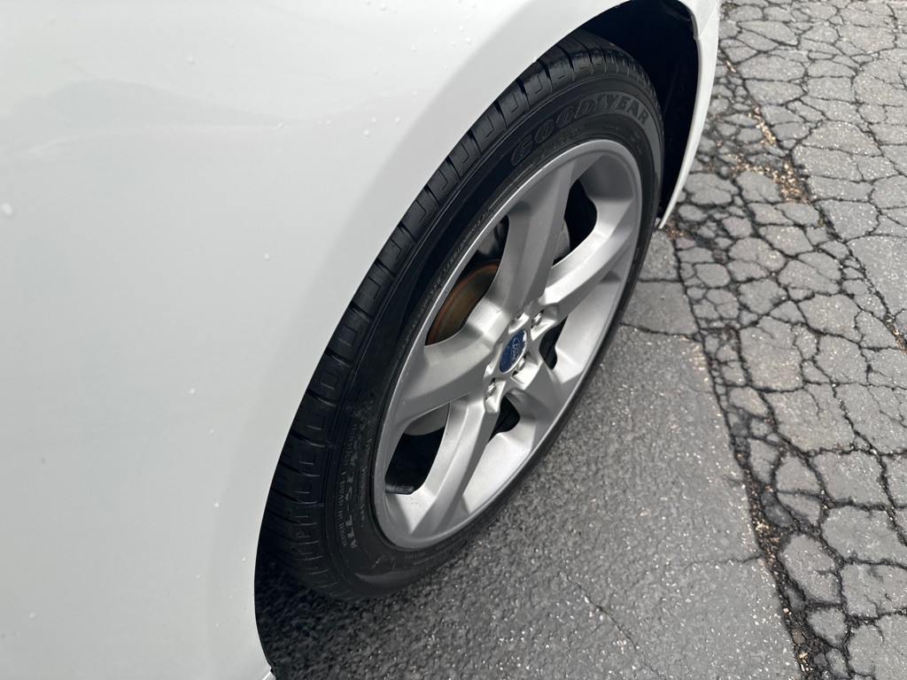 2015 Ford Fusion Image 8