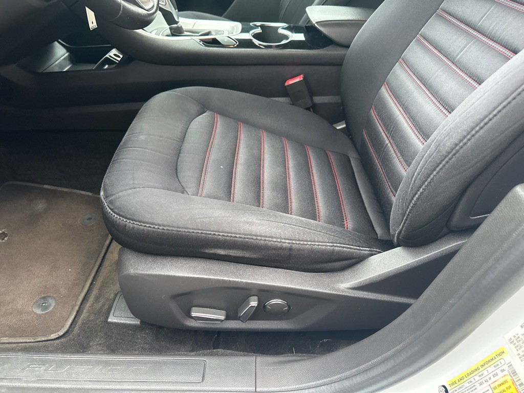 2015 Ford Fusion Image 20