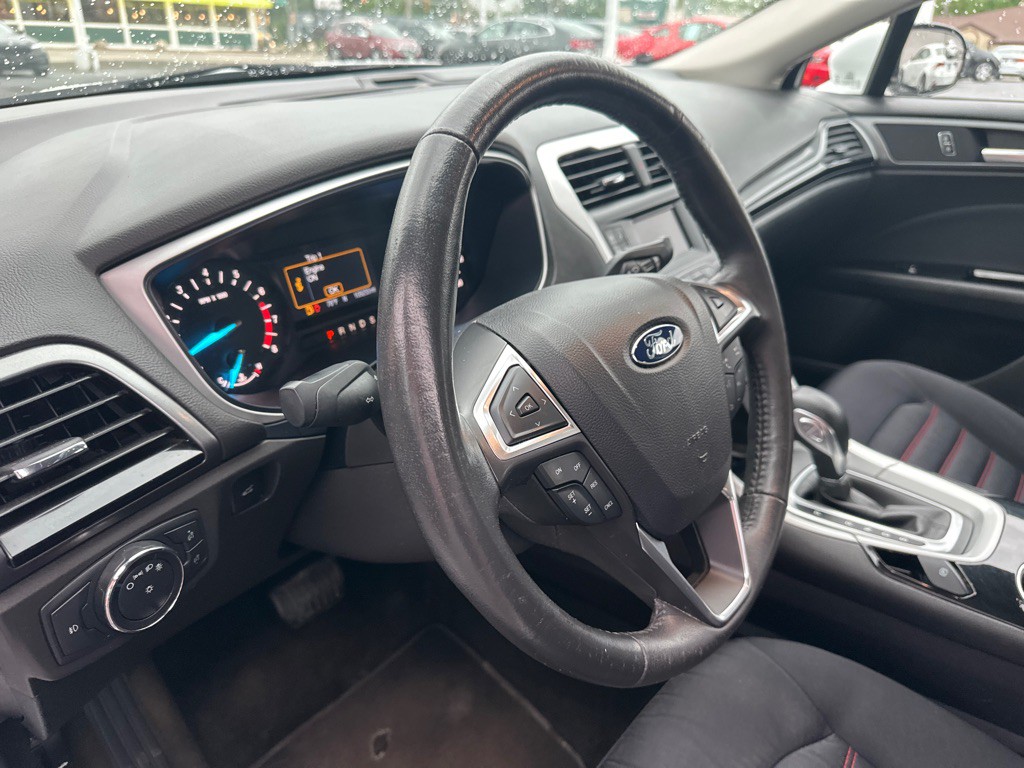 2015 Ford Fusion Image 24