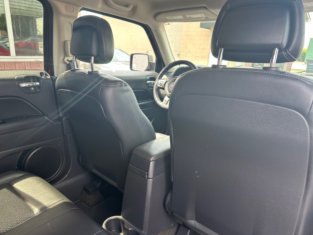 2016 Jeep Patriot Image 12