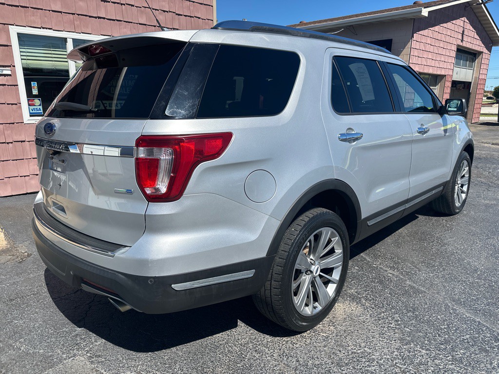 2018 Ford Explorer Image 5