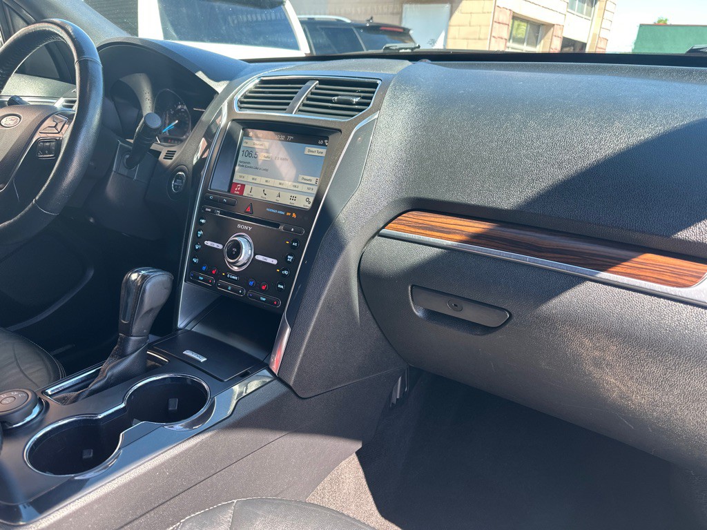 2018 Ford Explorer Image 10